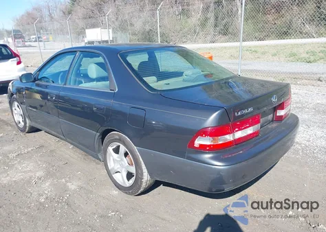 2000 Lexus Es 300 z USA, uszkodzony, nr VIN JT8BF28GXY5098438